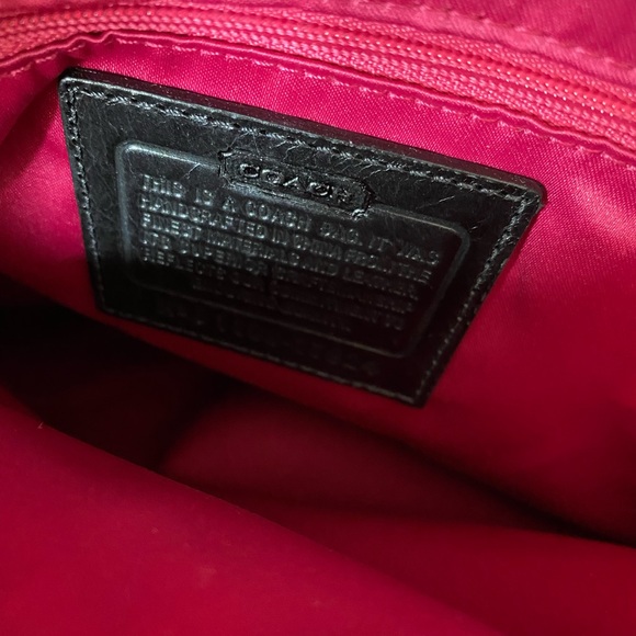 Beautiful Coach (not Coach outlet) bag in perfect condition - Picture 2 of 5